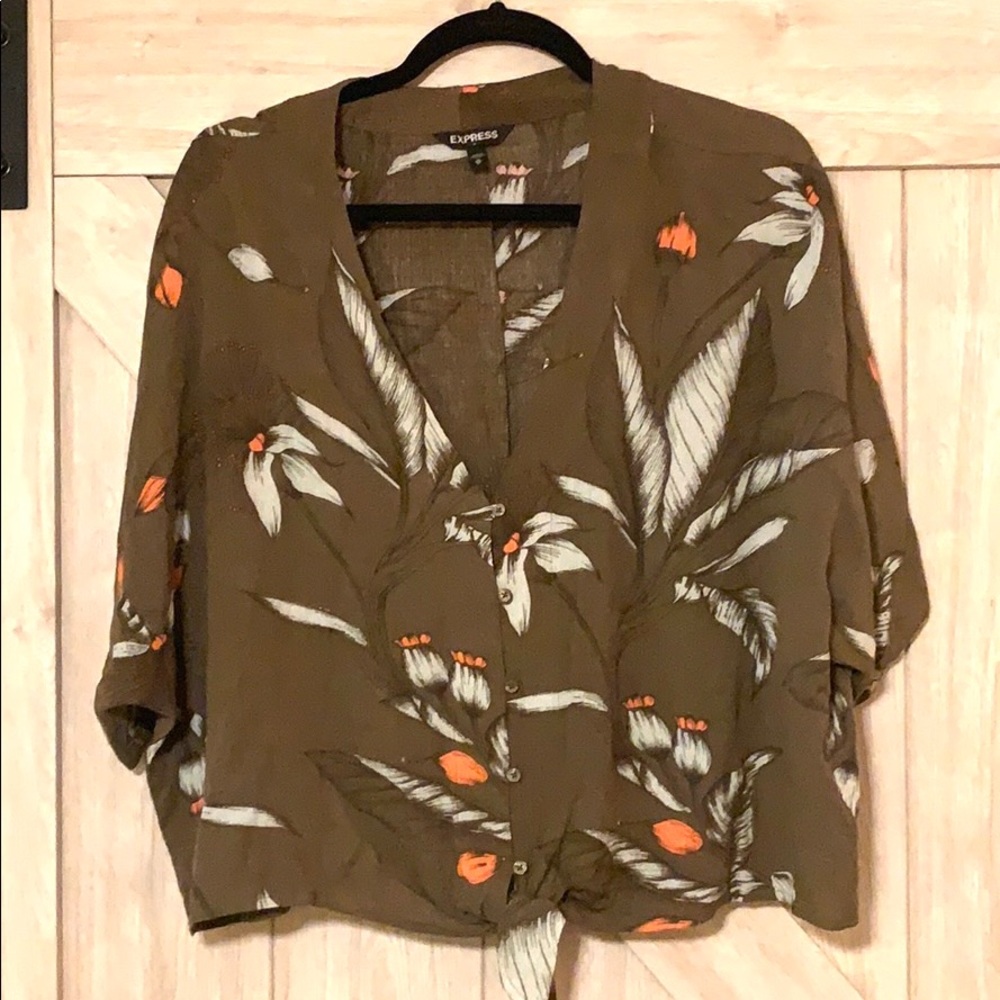 Express knotted island top